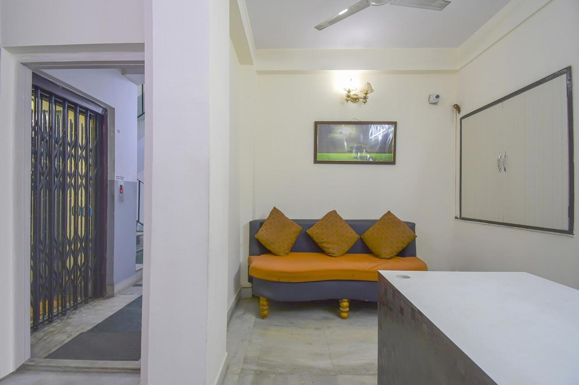 Super Collection O Bricks Inn Hazra Road Near Birla Mandir Kalkutta Exterior foto
